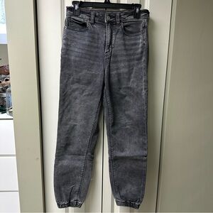 American Eagle Cozy Next Level Stretch Charcoal Women's Jeans Size 4 Short